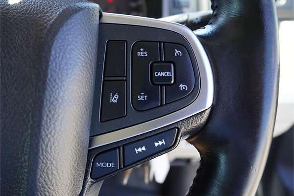 2019 Toyota Hiace Commuter GDH322R