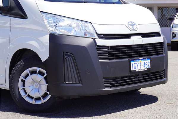 2019 Toyota Hiace Commuter GDH322R