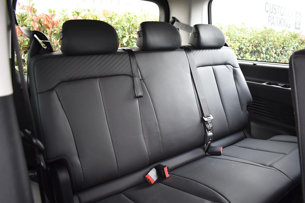 2024 Hyundai STARIA Highlander US4.V3