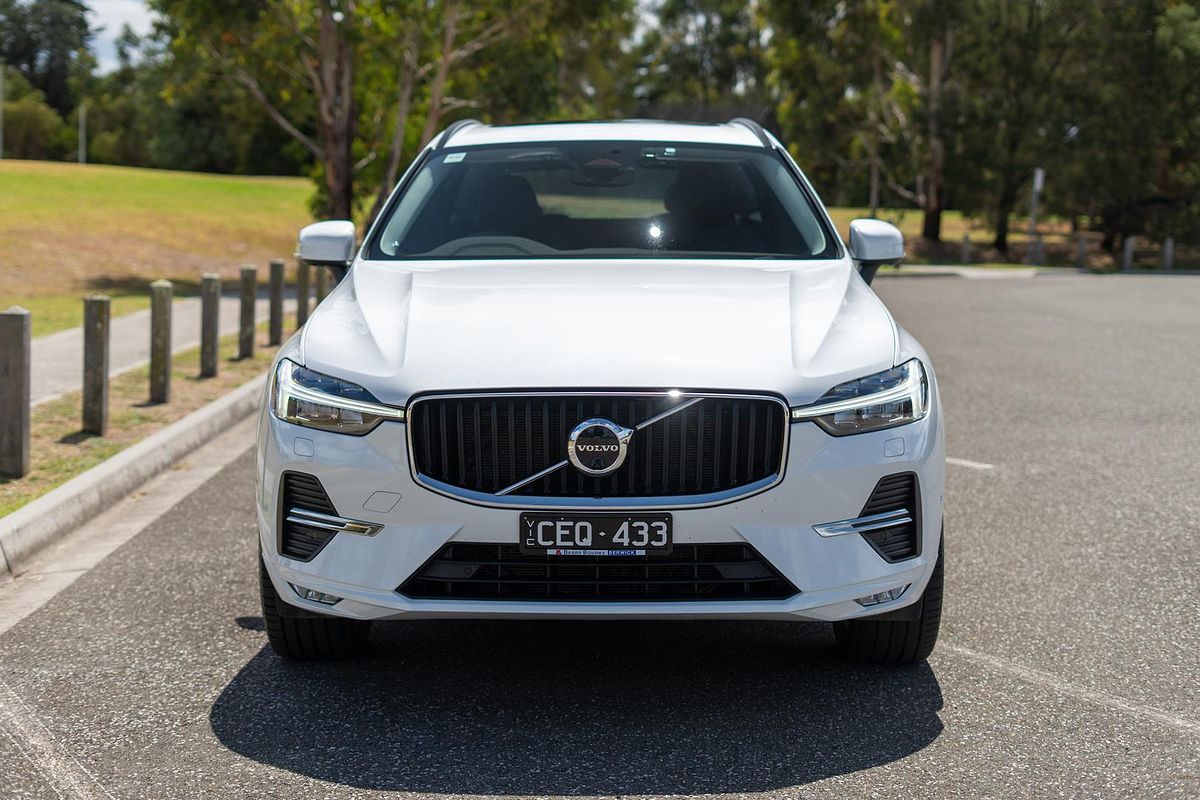2022 Volvo XC60 Plus B5