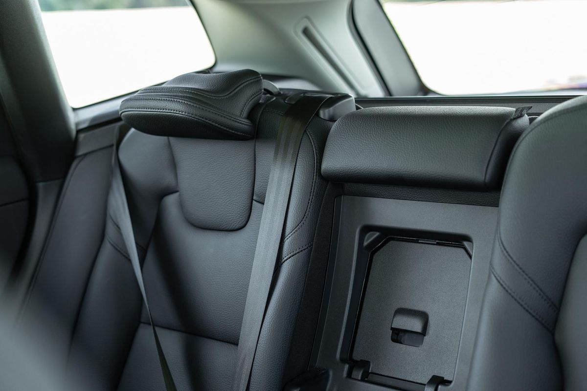 2022 Volvo XC60 Plus B5