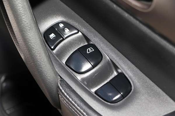 2014 Nissan X-TRAIL ST T32