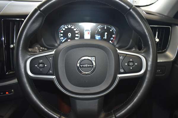2018 Volvo XC60 D4 Momentum
