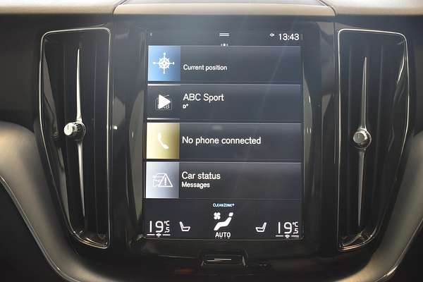 2018 Volvo XC60 D4 Momentum