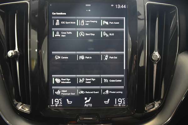 2018 Volvo XC60 D4 Momentum