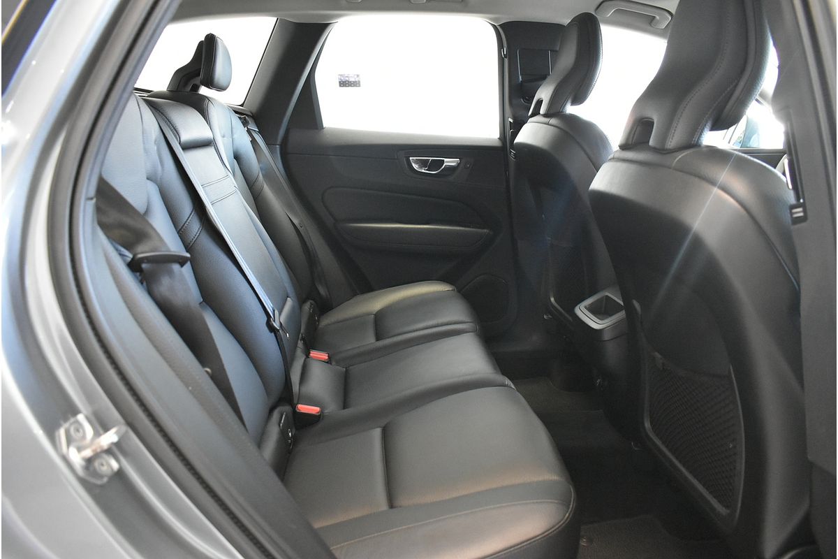 2018 Volvo XC60 D4 Momentum