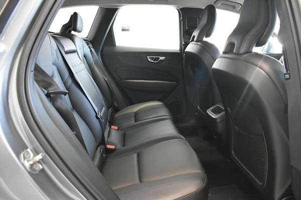 2018 Volvo XC60 D4 Momentum