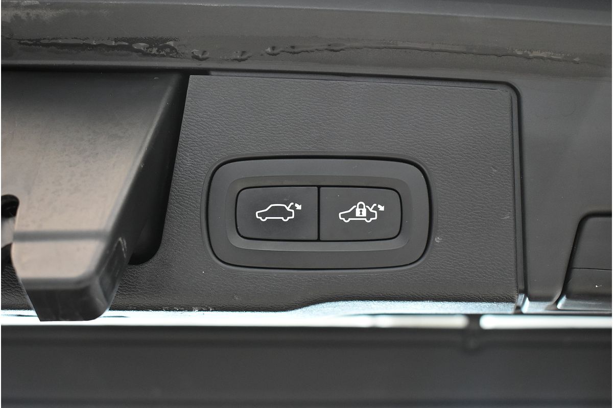 2018 Volvo XC60 D4 Momentum