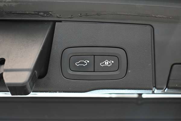 2018 Volvo XC60 D4 Momentum