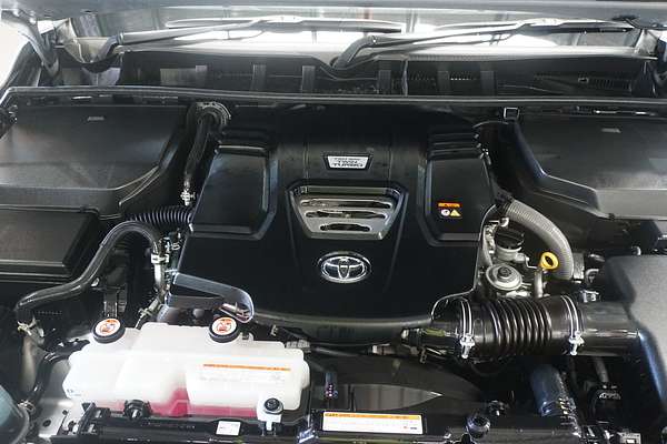 2024 Toyota Landcruiser Sahara FJA300R