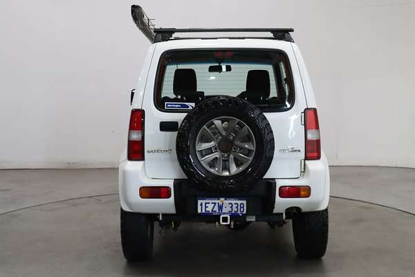 2016 Suzuki Jimny Sierra SN413 T6