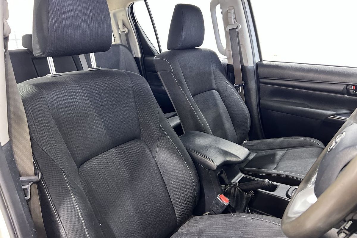 2021 Toyota Hilux SR GUN126R 4X4