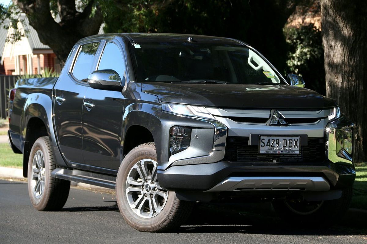 2023 Mitsubishi Triton GLS MR 4X4
