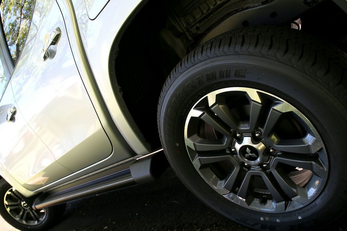 2023 Mitsubishi Triton GLS MR 4X4