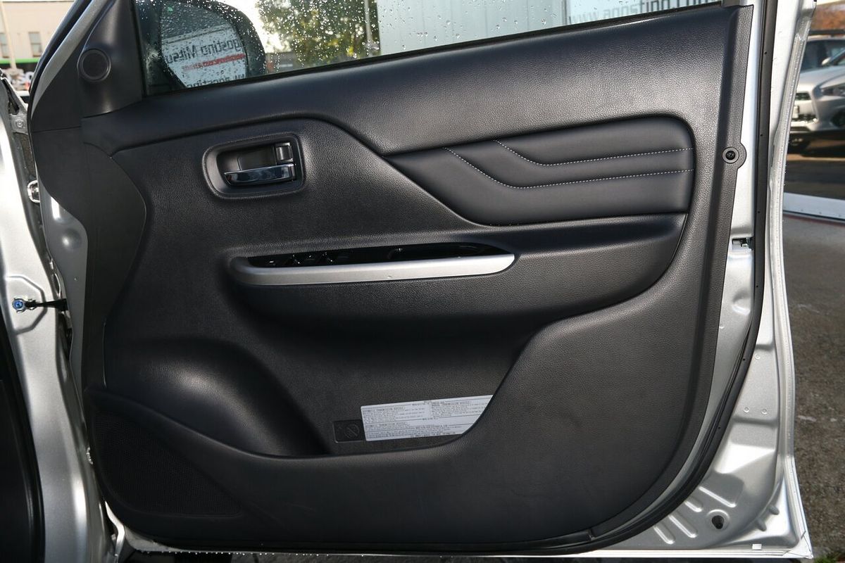 2023 Mitsubishi Triton GLS MR 4X4