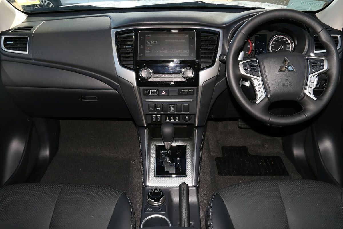 2023 Mitsubishi Triton GLS MR 4X4