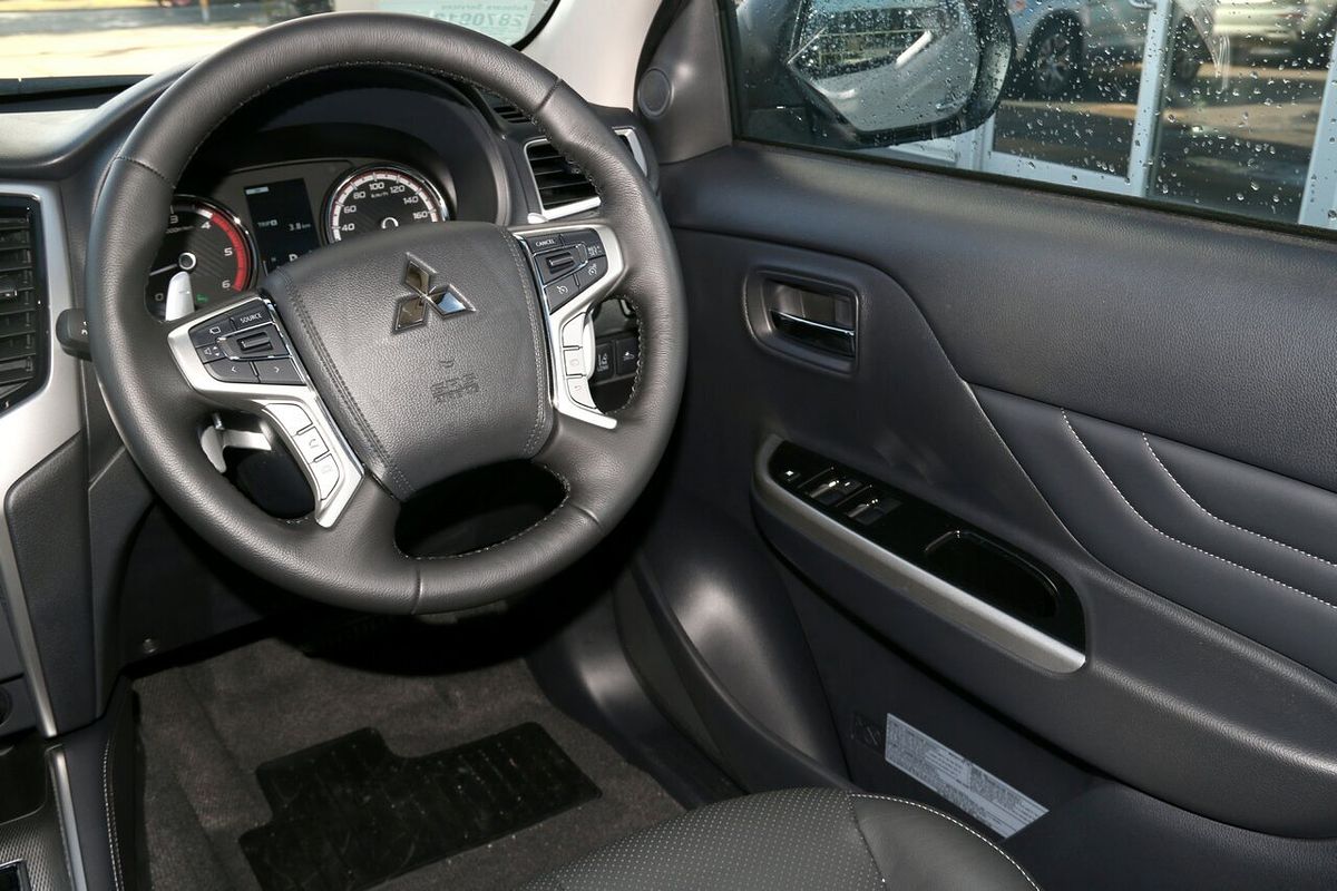 2023 Mitsubishi Triton GLS MR 4X4