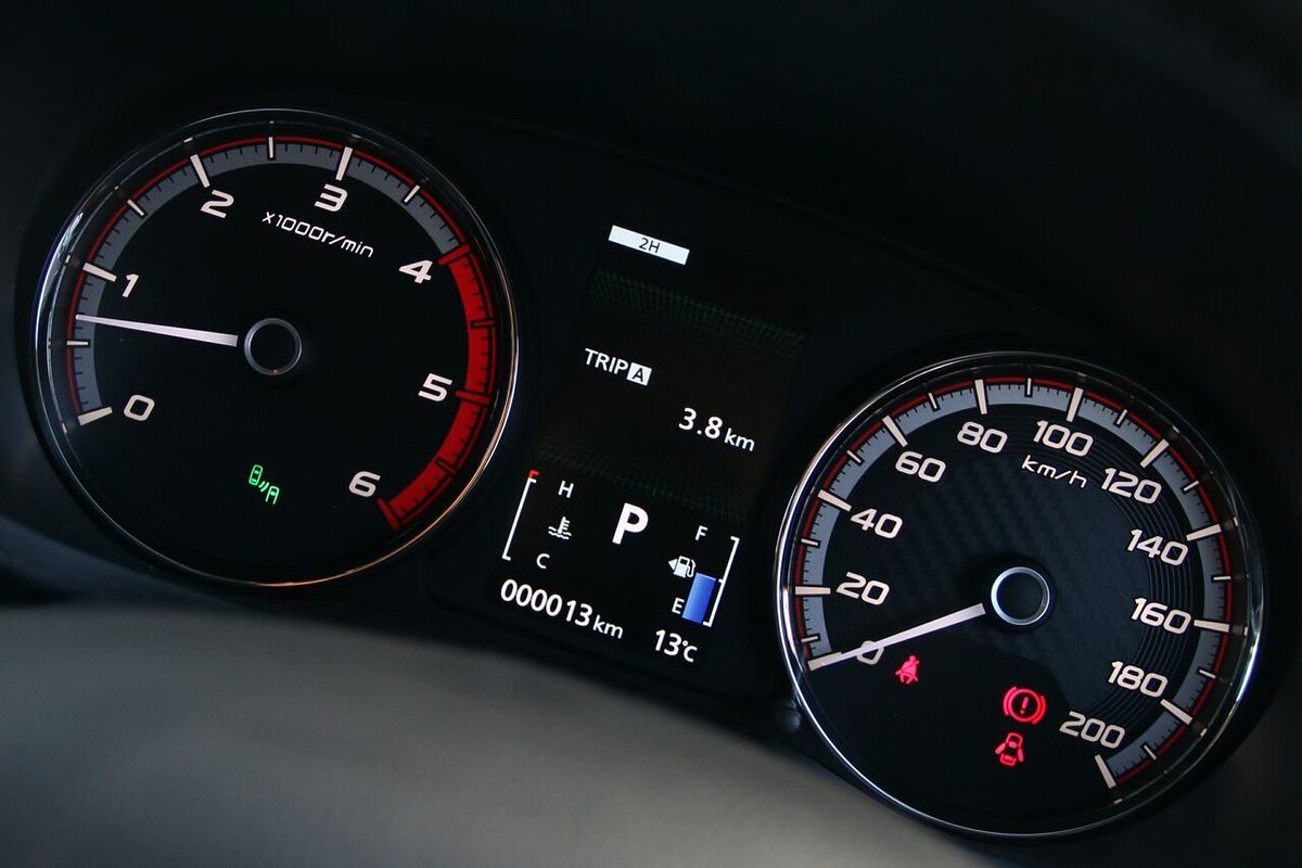 2023 Mitsubishi Triton GLS MR 4X4