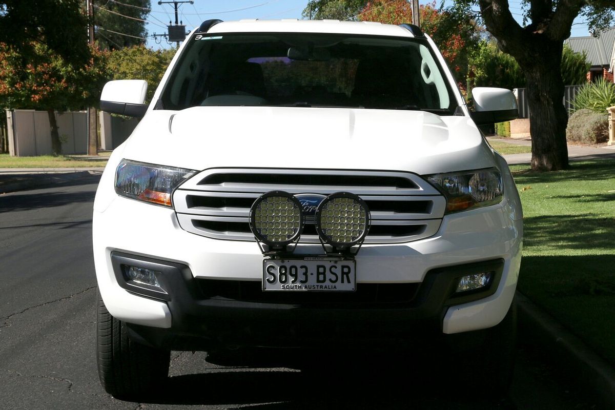 2017 Ford Everest Ambiente UA