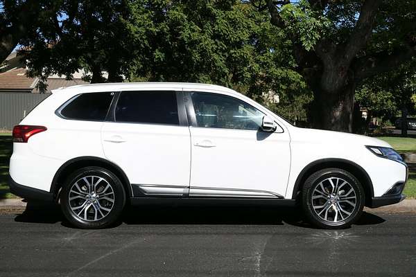 2016 Mitsubishi Outlander LS Safety Pack ZK