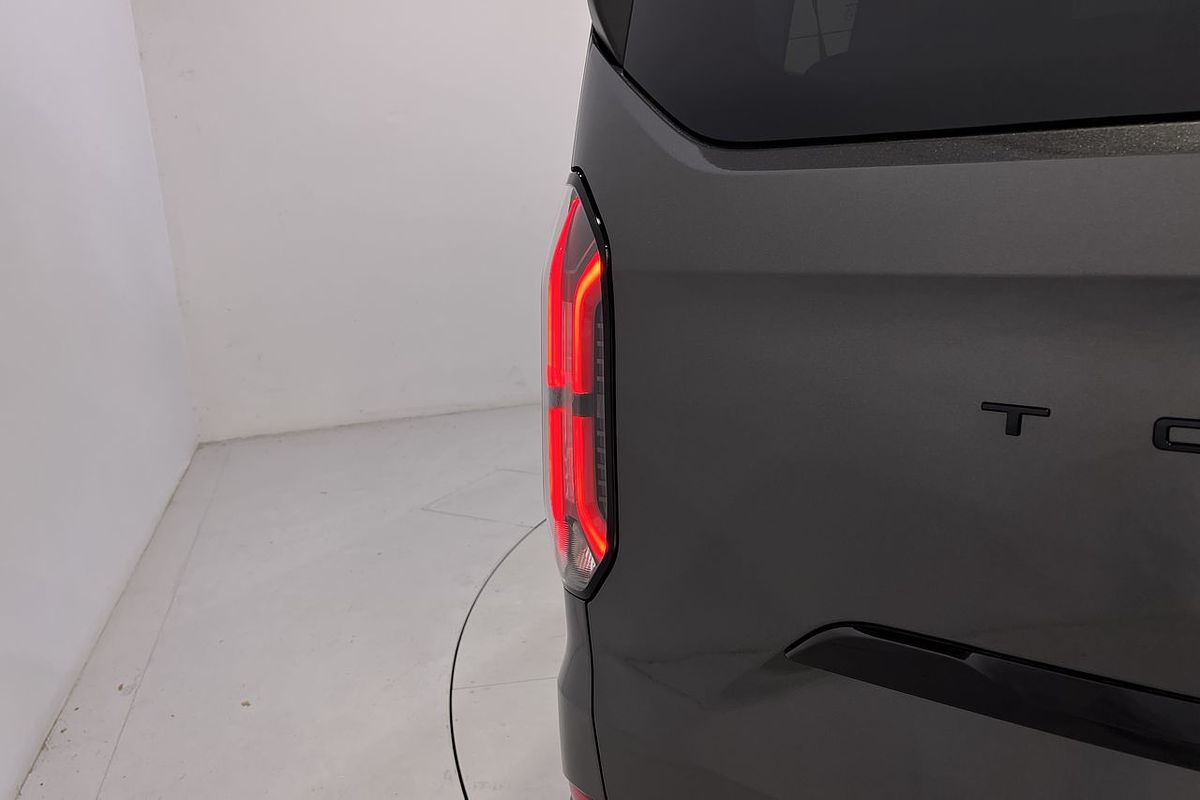2024 Ford Tourneo Titanium X AV SWB