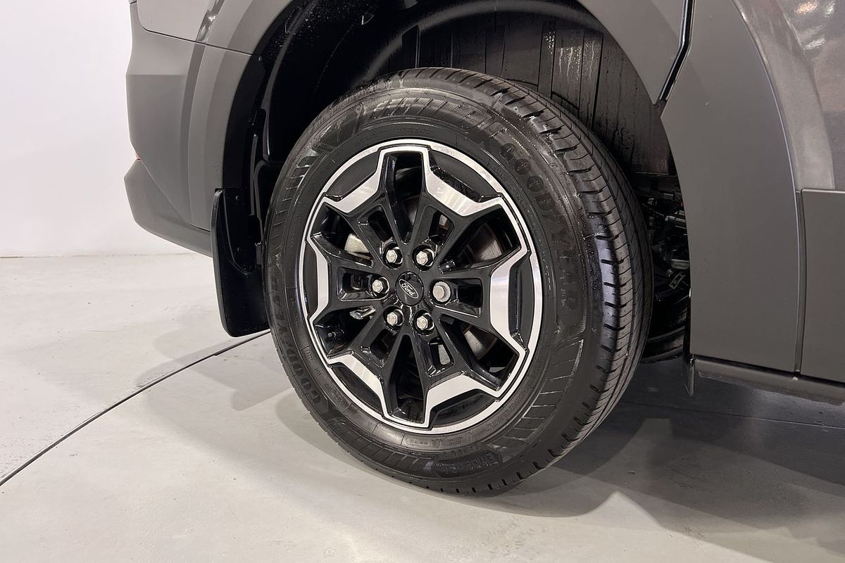 2024 Ford Tourneo Active AV SWB