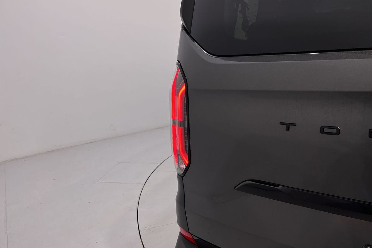 2024 Ford Tourneo Active AV SWB