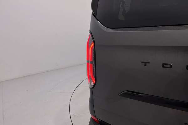 2024 Ford Tourneo Active AV SWB