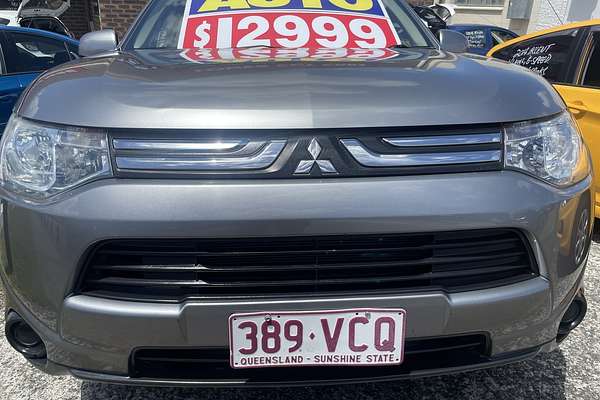 2012 Mitsubishi Outlander ES ZJ