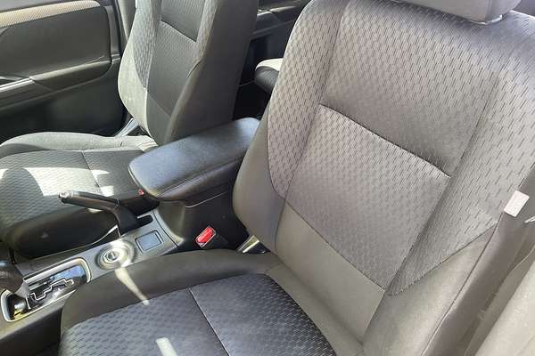 2012 Mitsubishi Outlander ES ZJ