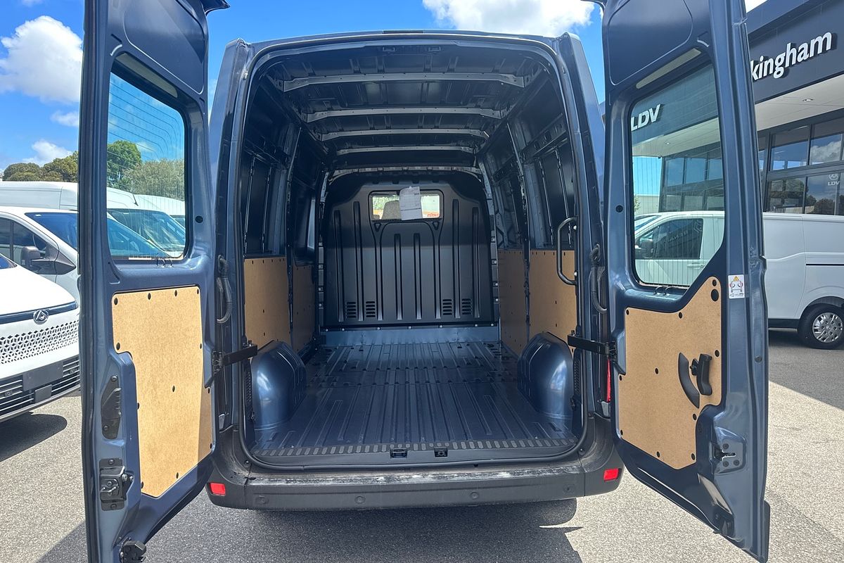 2025 Renault Master Pro 110kW X62 Phase 2