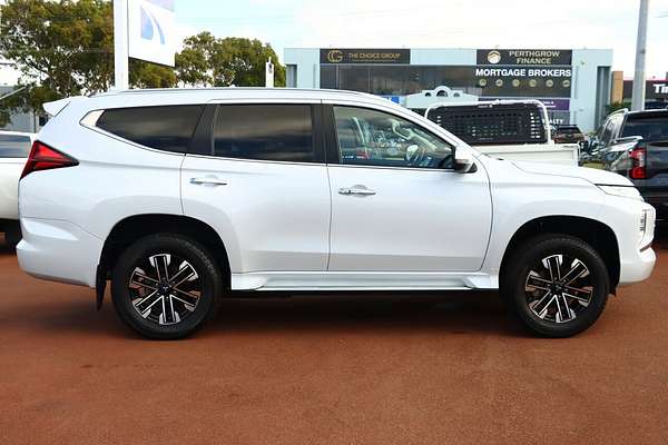 2022 Mitsubishi Pajero Sport GLS QF