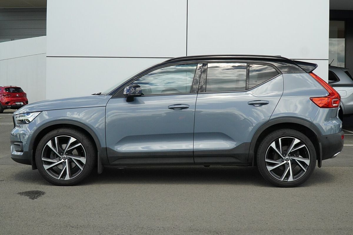 2019 Volvo XC40 T5 R-Design