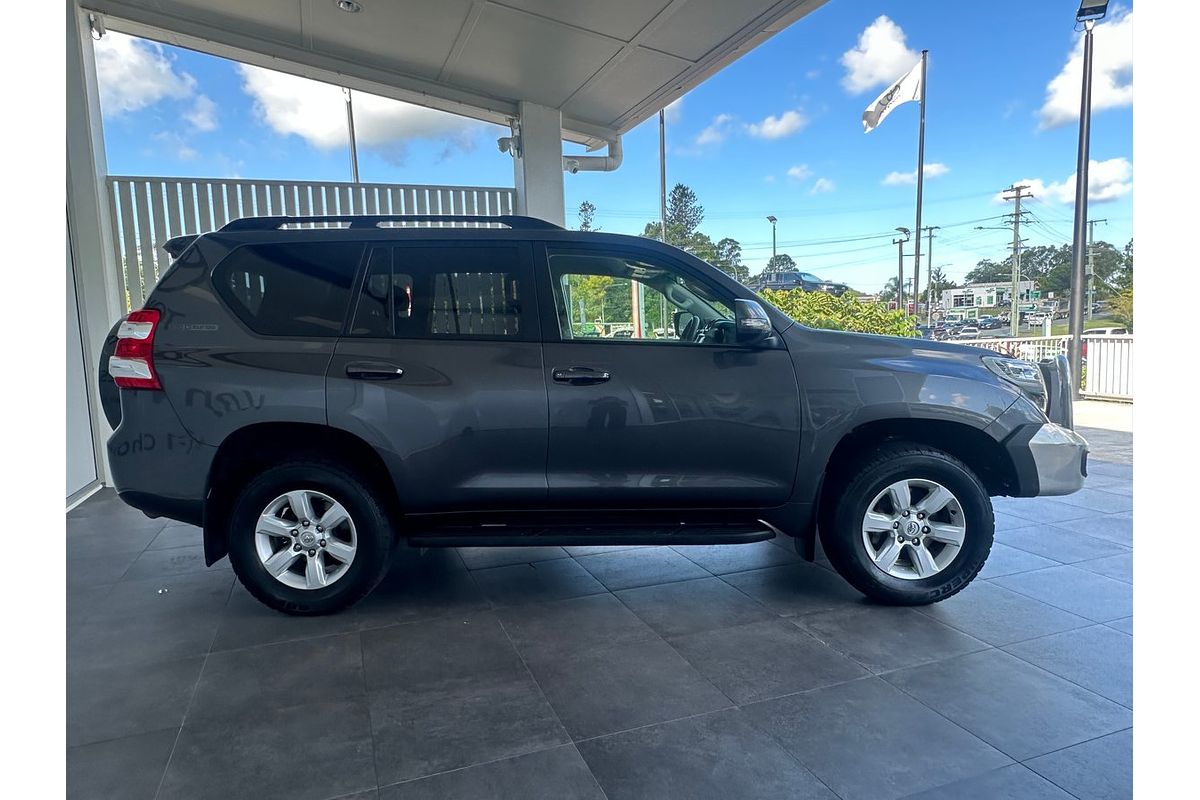 2017 Toyota Landcruiser GDJ150R MY16
