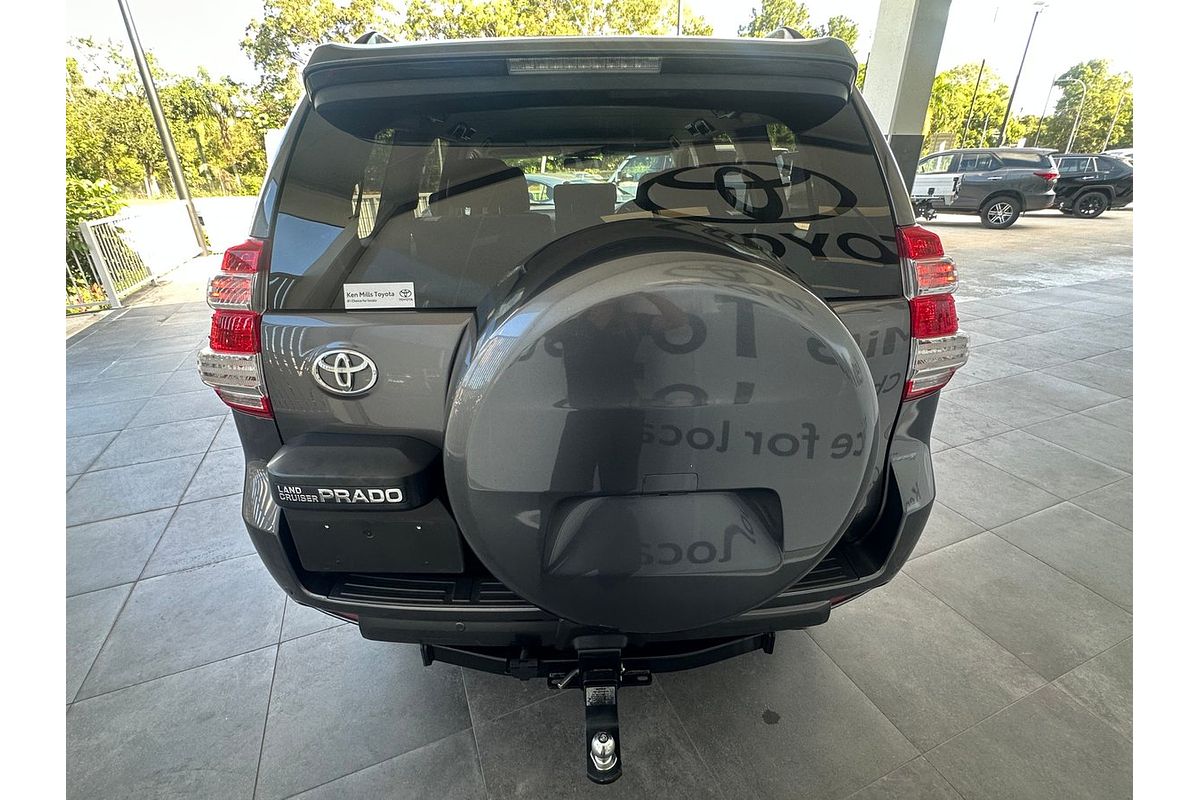 2017 Toyota Landcruiser GDJ150R MY16