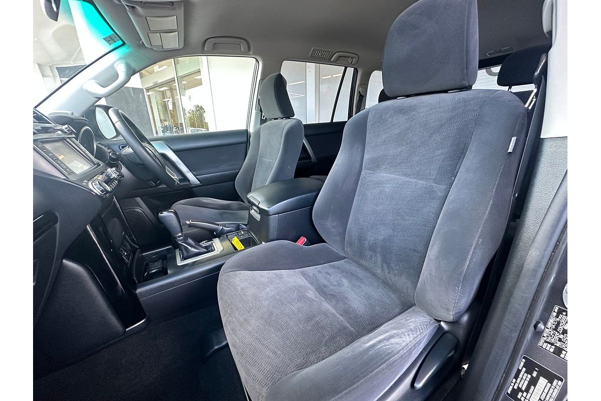 2017 Toyota Landcruiser GDJ150R MY16