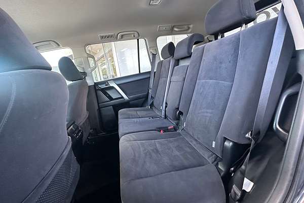 2017 Toyota Landcruiser GDJ150R MY16