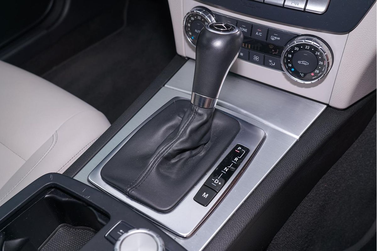 2012 Mercedes-Benz C-Class C250 BlueEFFICIENCY C204