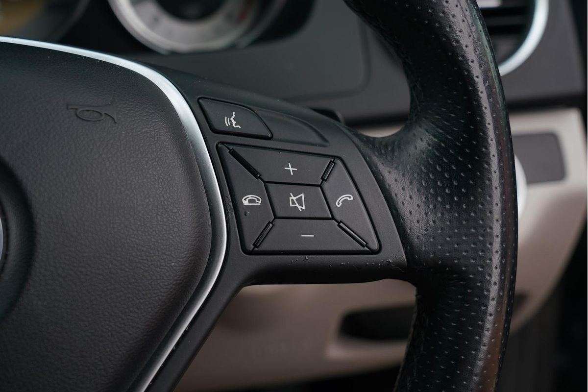 2012 Mercedes-Benz C-Class C250 BlueEFFICIENCY C204