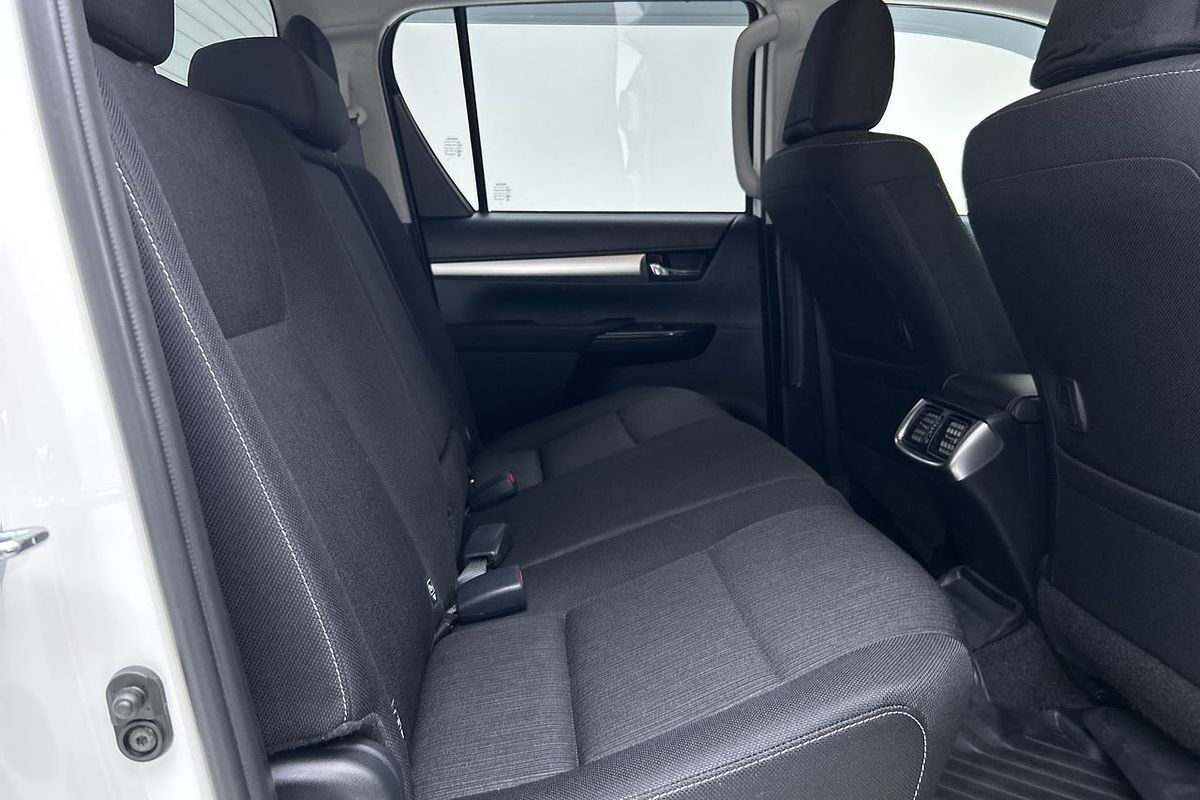 2022 Toyota Hilux SR5 GUN126R 4X4