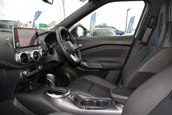 2023 Nissan JUKE ST-L F16