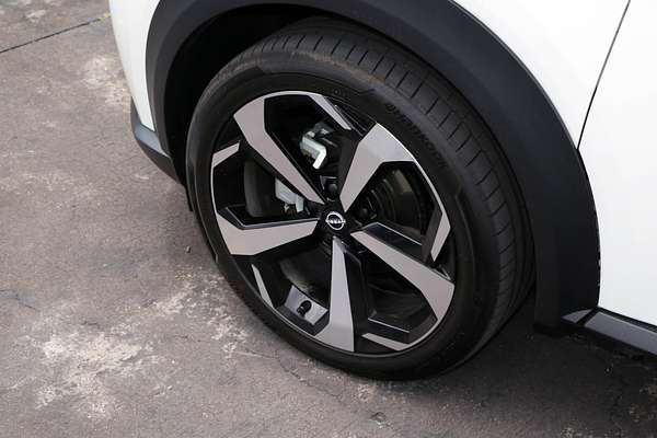 2023 Nissan JUKE ST-L F16