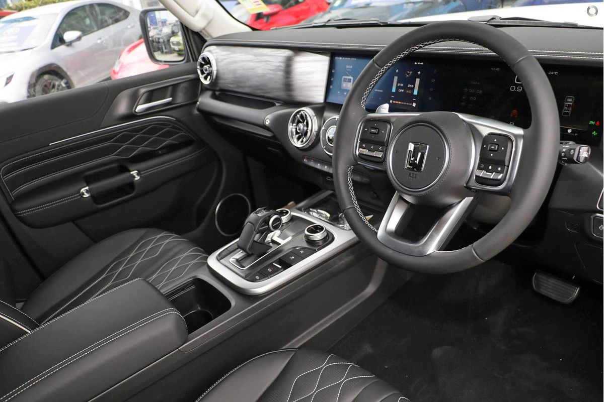 2024 GWM Tank 300 Lux P01