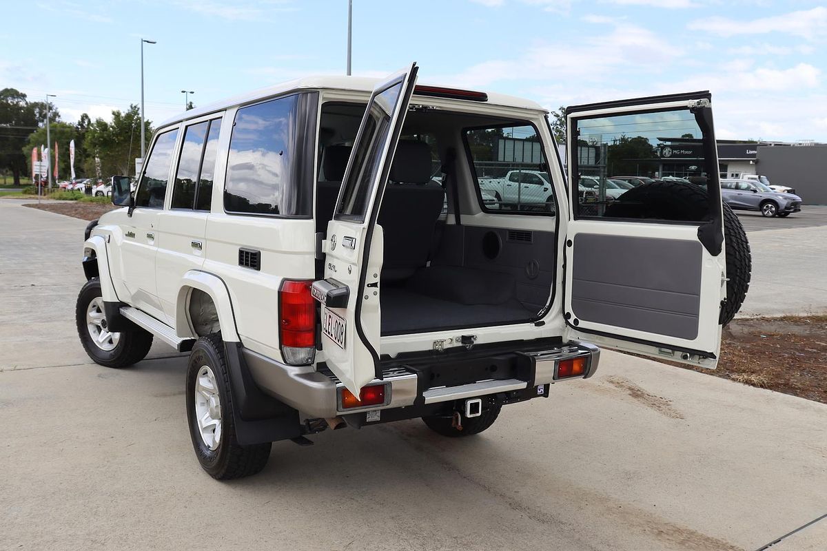 2022 Toyota Landcruiser GXL VDJ76R