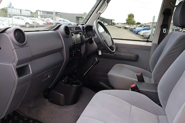2022 Toyota Landcruiser GXL VDJ76R