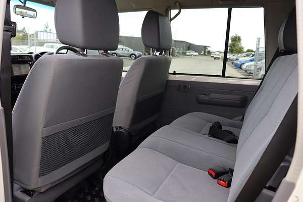 2022 Toyota Landcruiser GXL VDJ76R