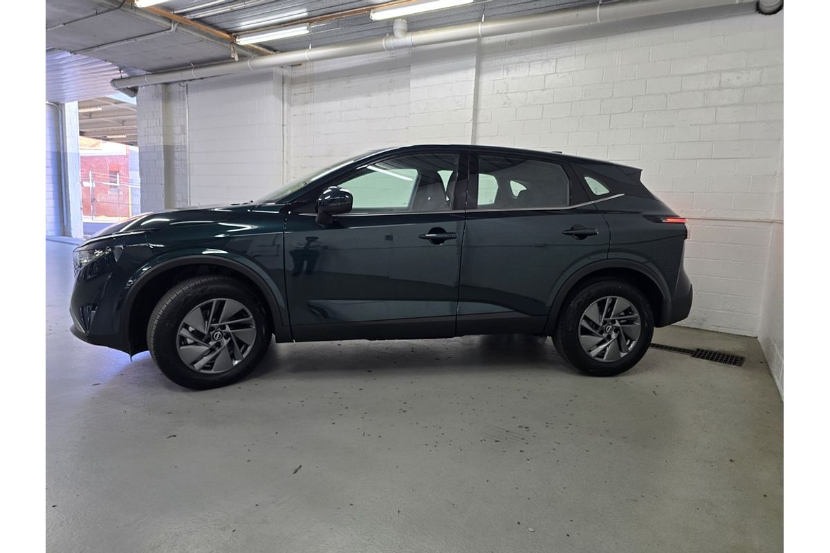 Nissan QASHQAI CVT ST