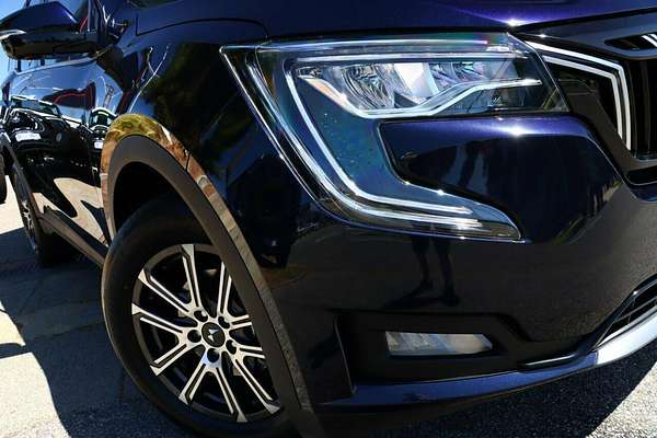 2024 Mahindra XUV700 AX7L
