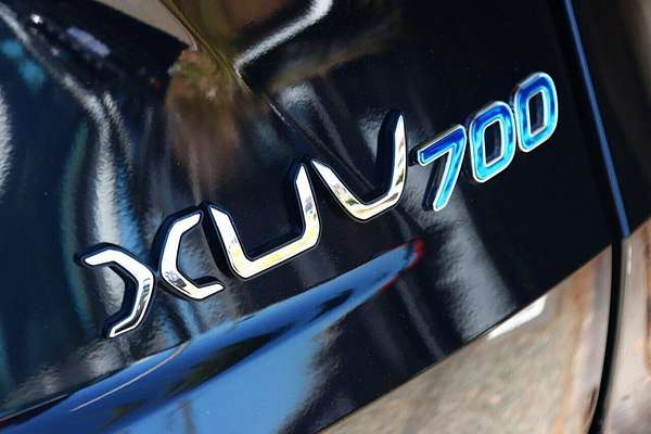 2024 Mahindra XUV700 AX7L Black Edition