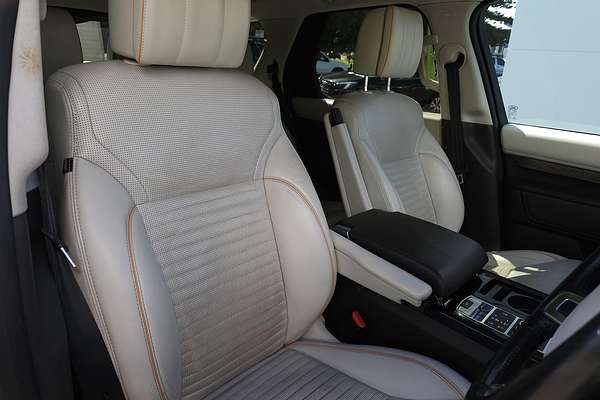 2017 Land Rover Discovery SD4 HSE Luxury Series 5